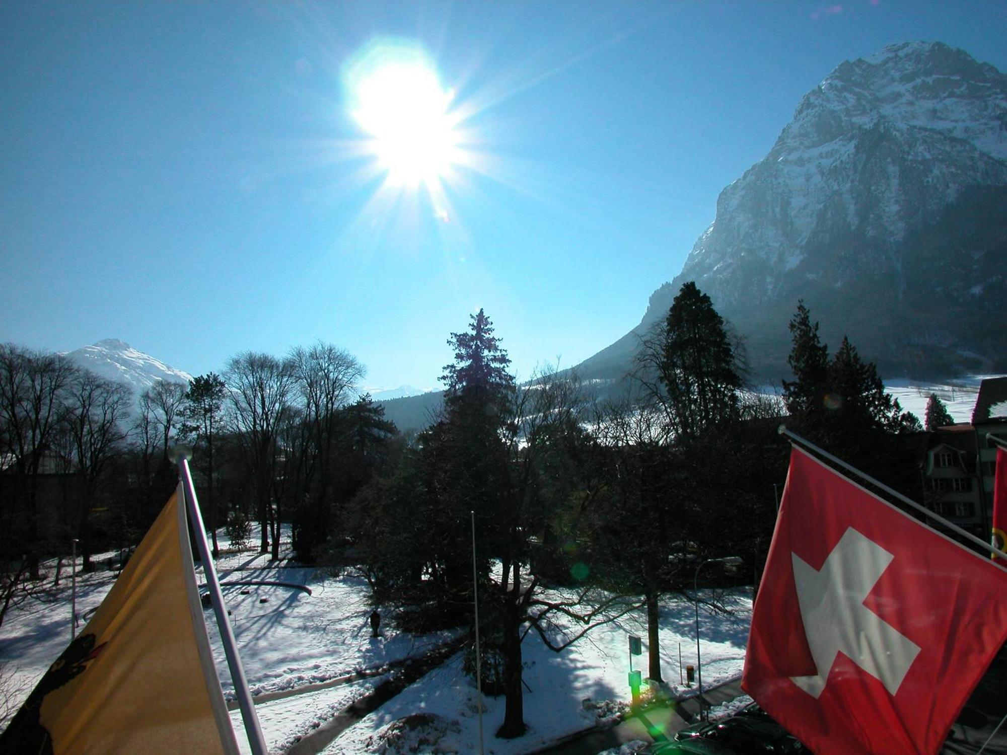 Hotel Post Glarnerhof Glarus Buitenkant foto