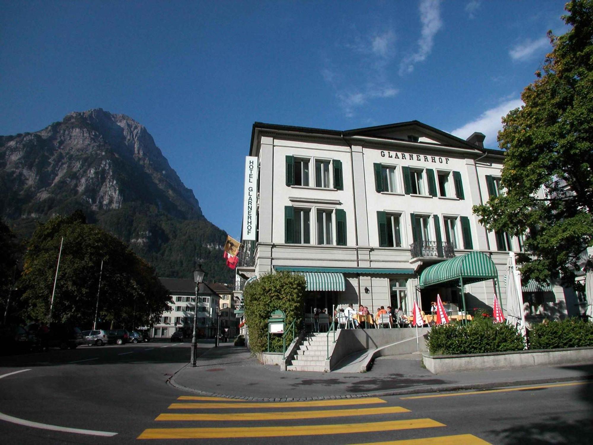 Hotel Post Glarnerhof Glarus Buitenkant foto