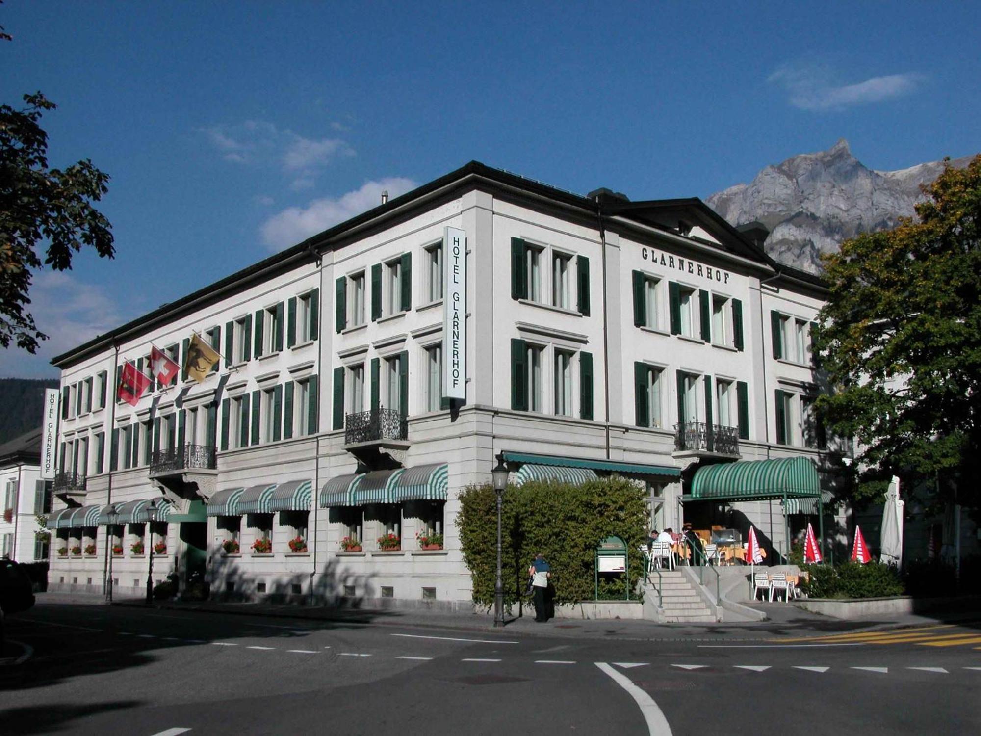 Hotel Post Glarnerhof Glarus Buitenkant foto