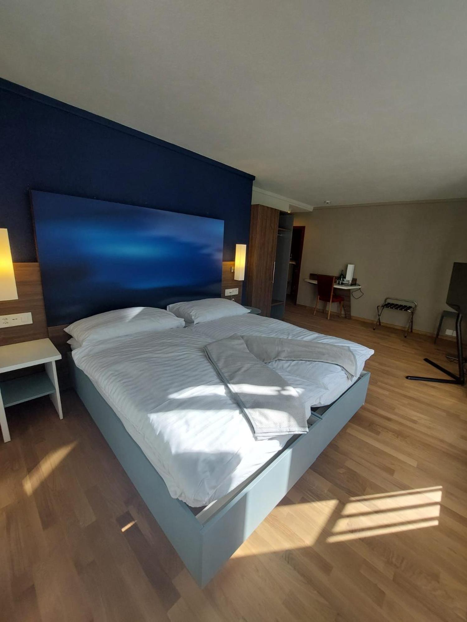 Hotel Post Glarnerhof Glarus Buitenkant foto